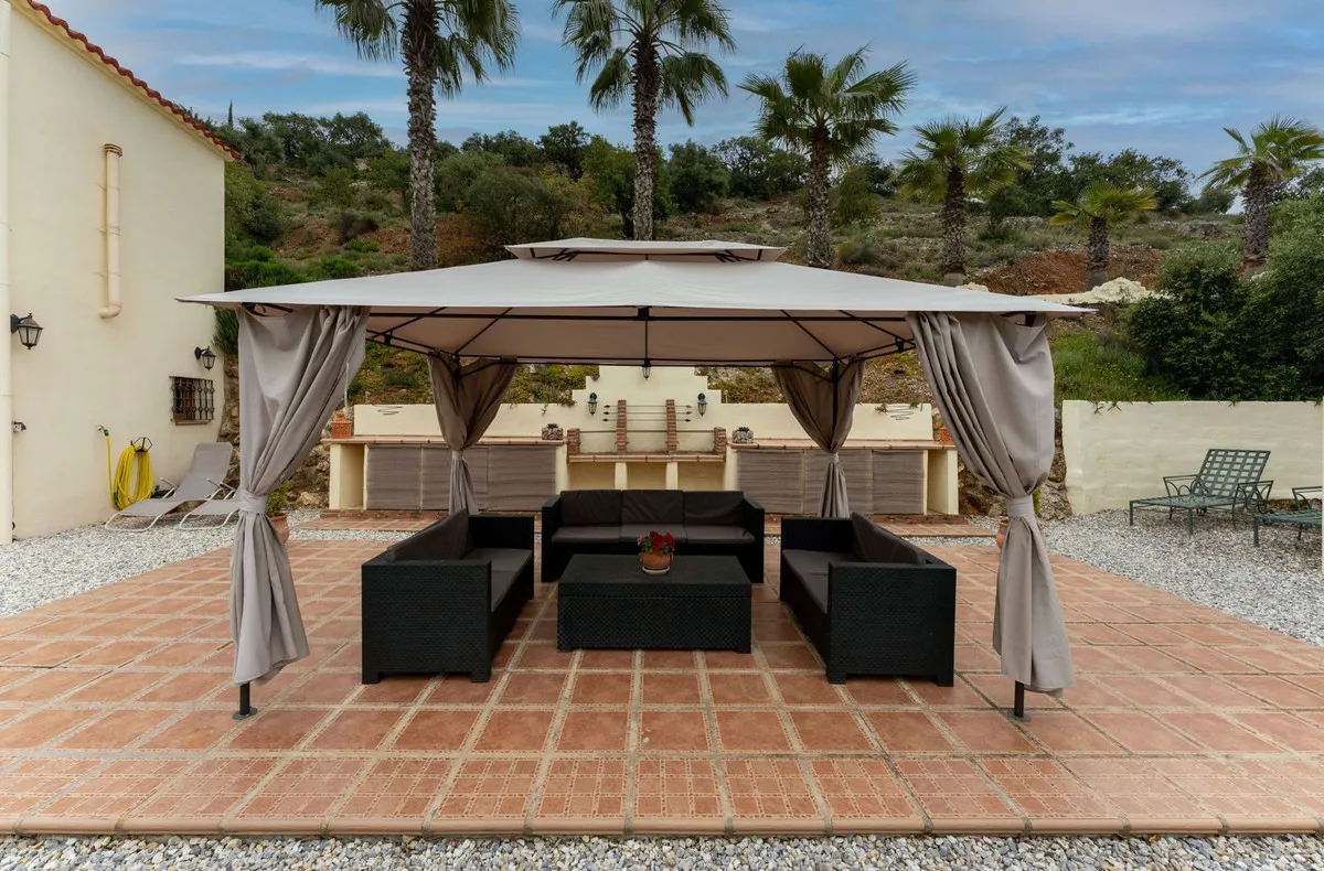 2dd493ce-5572-4ed3-8302-5f5fa98fd0d7