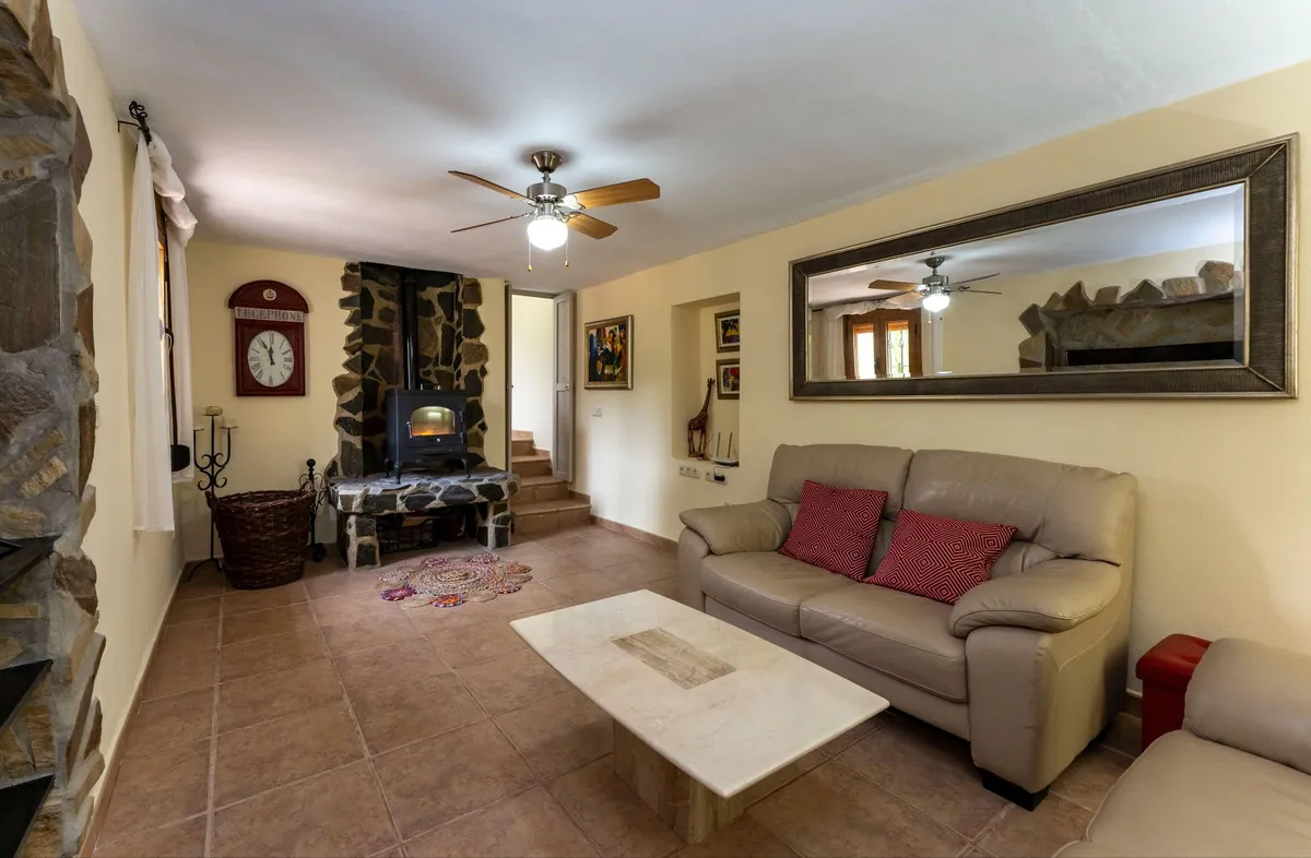 7c89db10-3678-4dc8-921f-6b2025420ea3