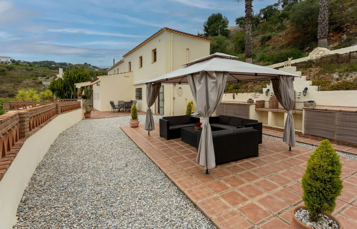 cb9afdab-ab61-4ebf-97c0-7c57089df538