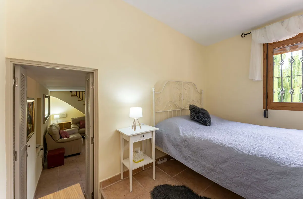 f01b264e-0b65-4bc1-8b9b-5d9c93f5423f