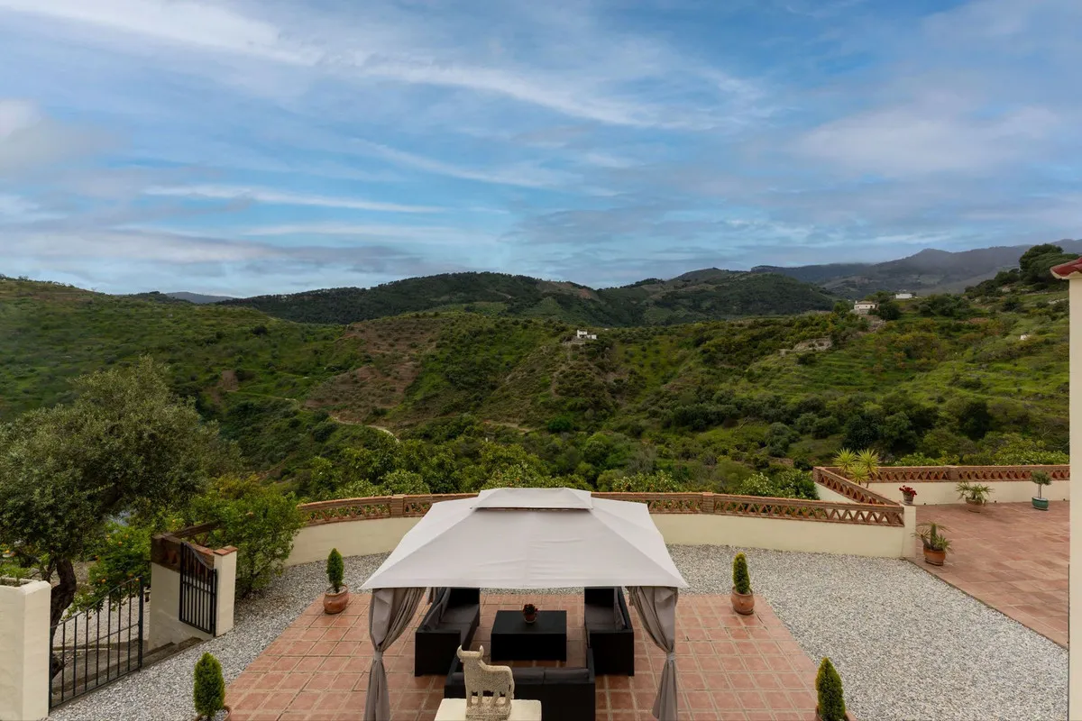 f6ba7630-90b8-4748-a142-70c92806a051