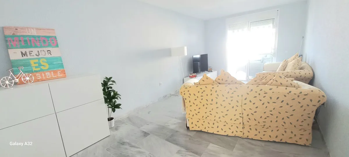 e3e9d52a-a123-425e-a906-c0d1a777396d