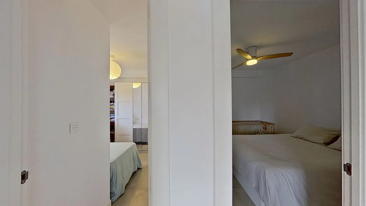 0b46961d-b8f8-416c-8d3d-4f7b7b80da50