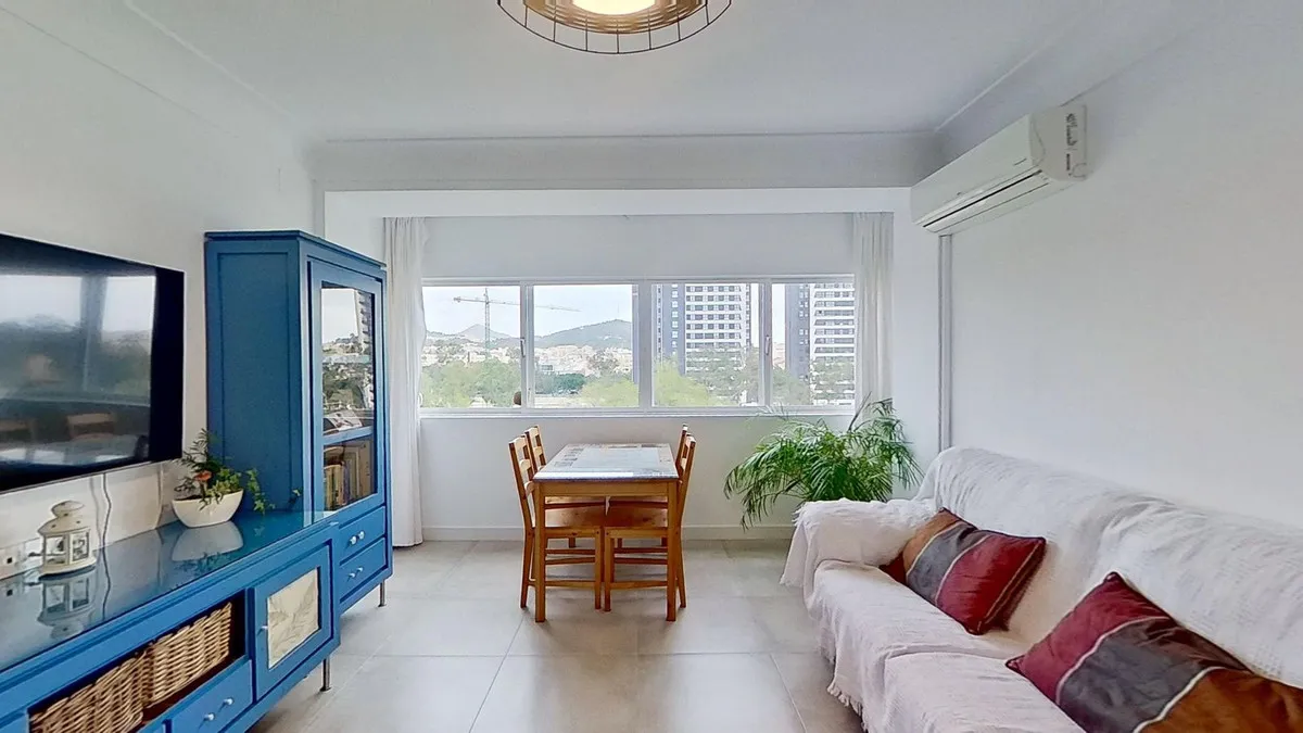 2400f279-b29c-415a-aec0-dddb8940e8aa