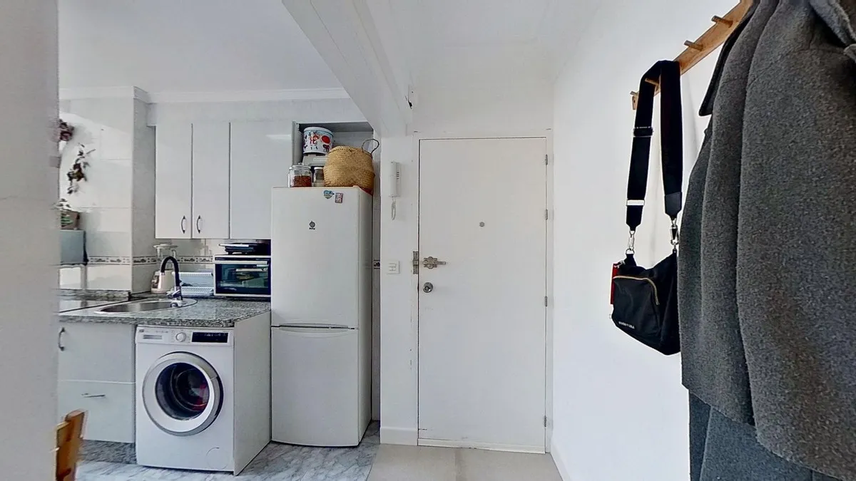 57e2372d-0044-4c64-9dec-28add4a04e2f