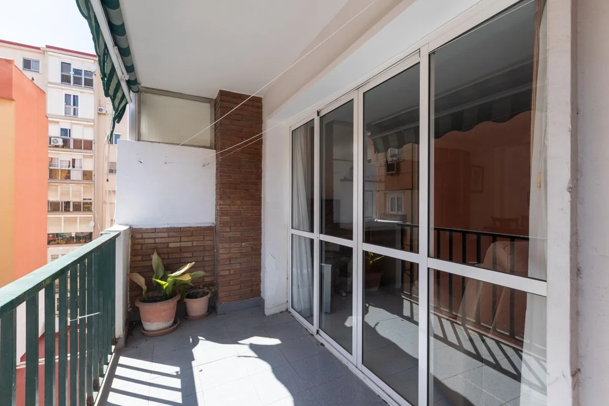 5e37fbae-b0be-4fd5-8a09-d99327684626