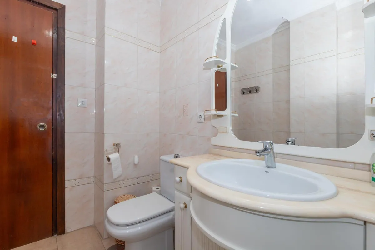 f0dcb6ca-809c-44cd-aa02-ee8d73ab3712