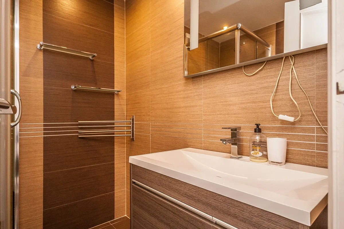 496d86e6-860f-4c0b-a0d7-d7587290207e