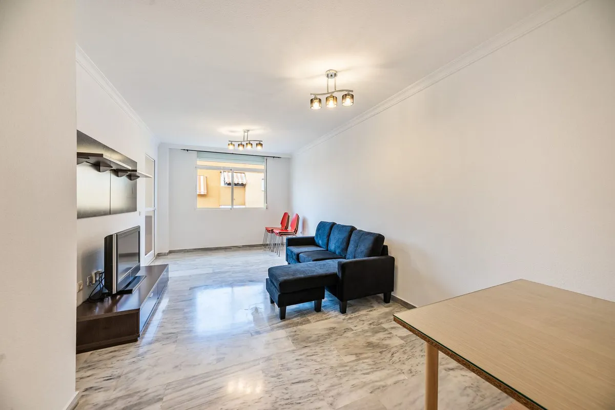 0eb96fbe-6eb7-4b43-ad62-42acdd483162