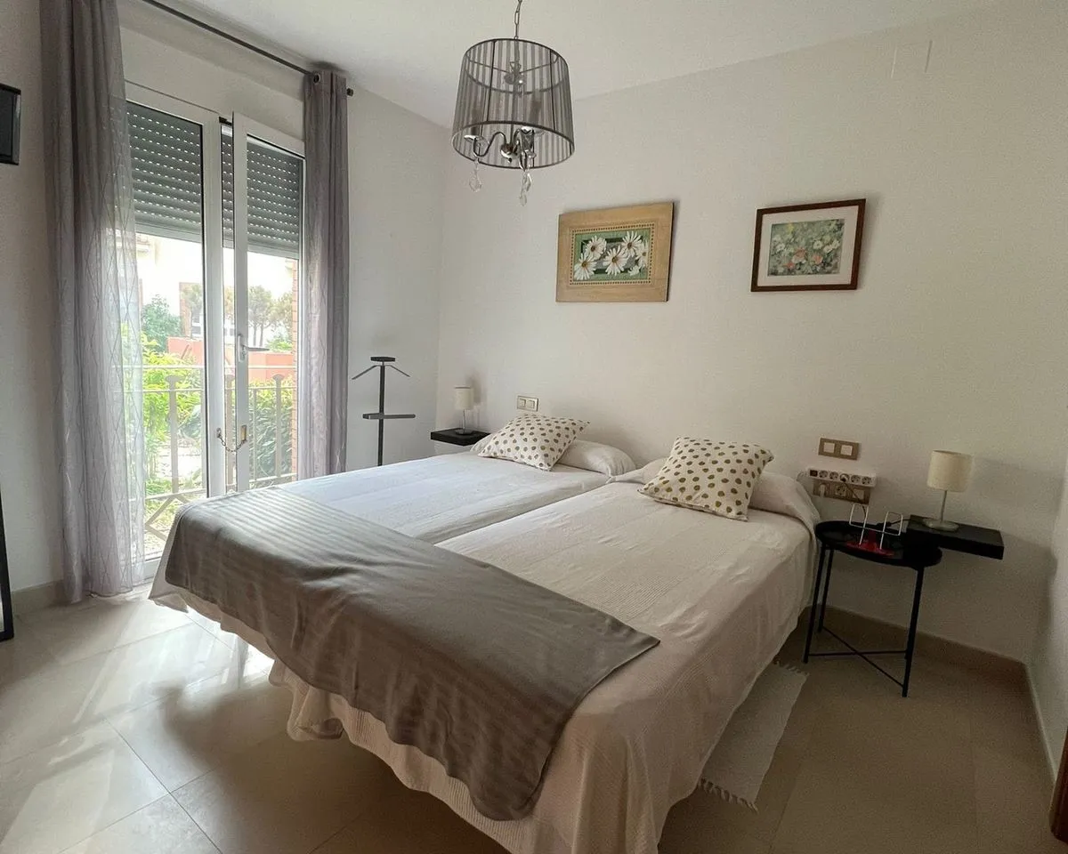 8ebcff5a-852a-401e-87e0-8e86463b1f3f