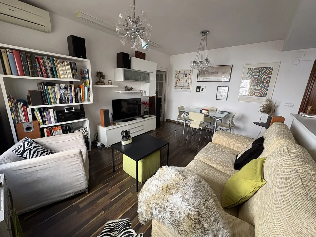 1d209c29-d288-405c-9c9f-e351b8f722ad