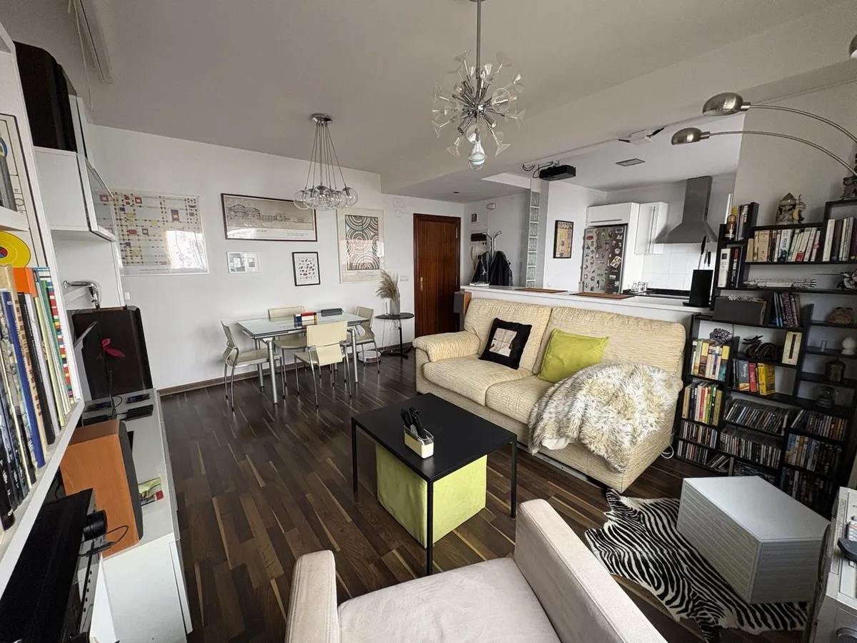 27b3ecd4-9e31-48e1-a53a-2035cccbe820