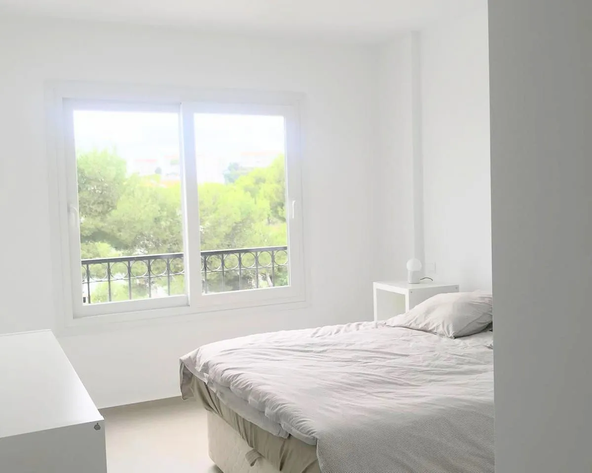 f4376330-ffb3-422d-a0d6-a49a60ebea74