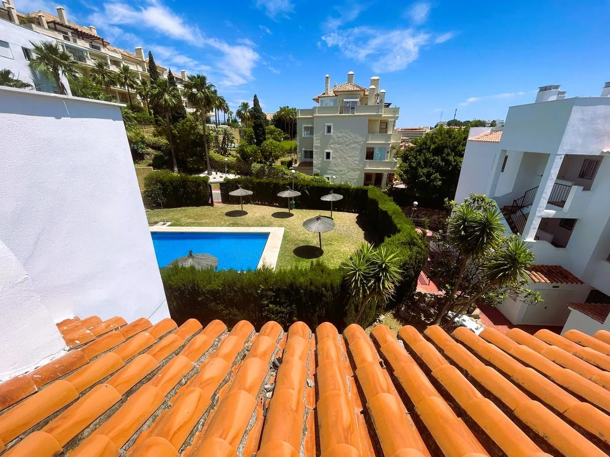 34ede375-622a-45c2-b8fc-8f8215d42577