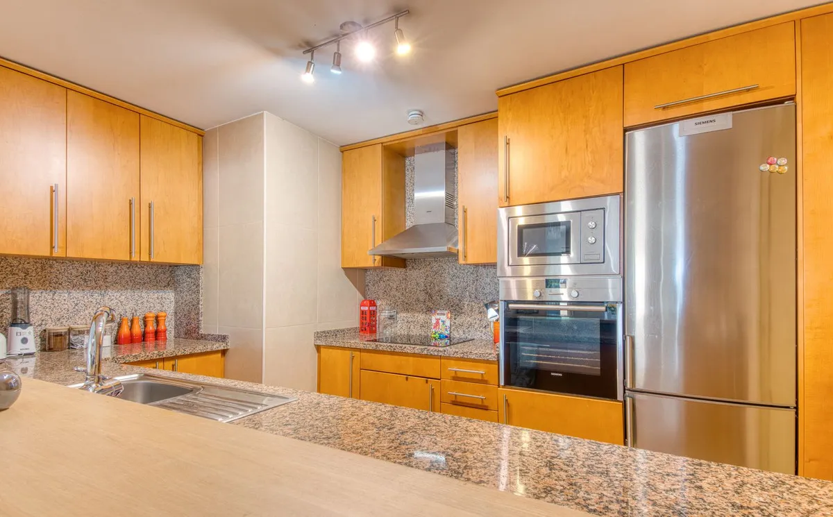 b7708902-d960-4f37-a869-0caf1216c97b