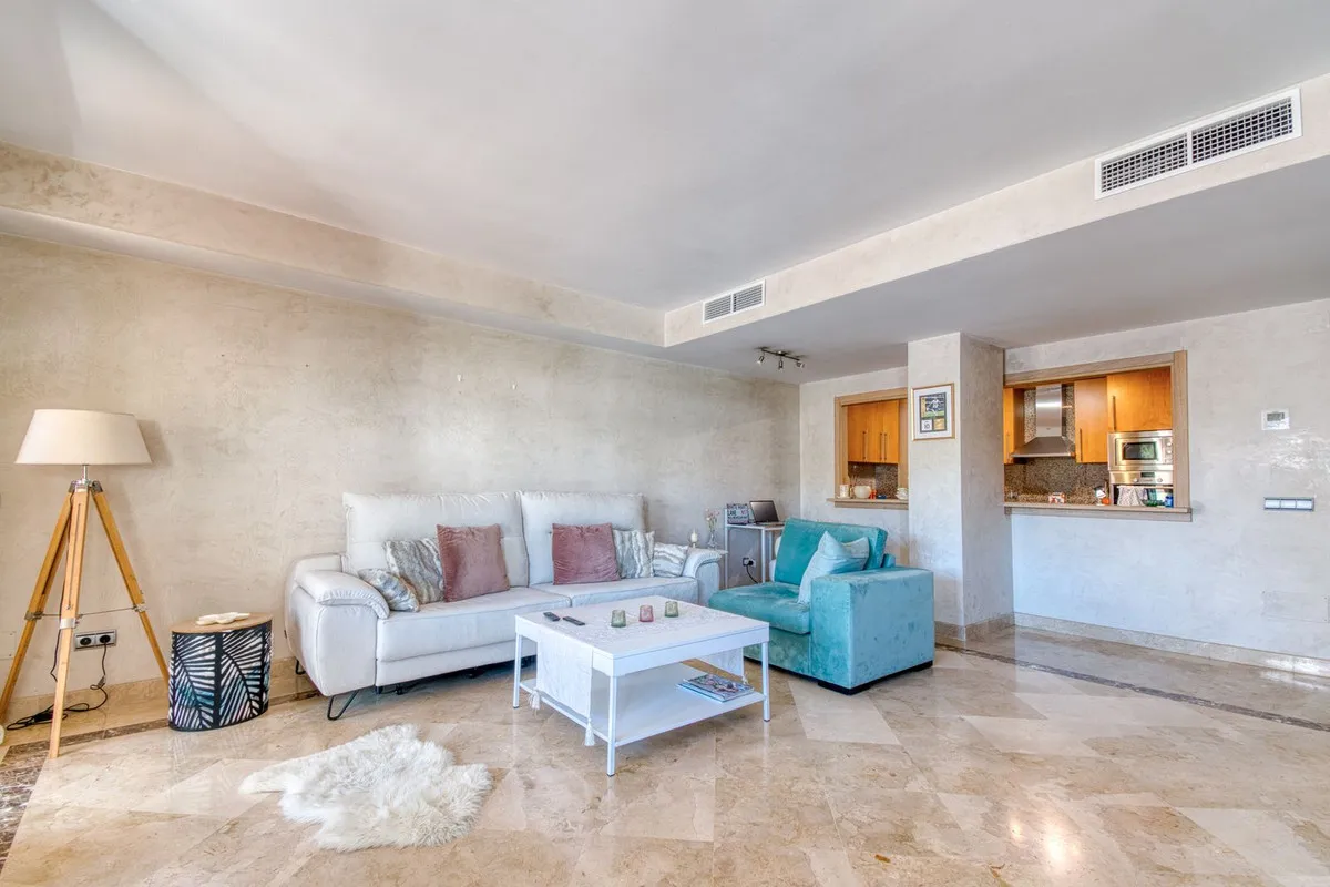 d8f4d63c-1f2d-4fa3-804a-4ddca49060c3