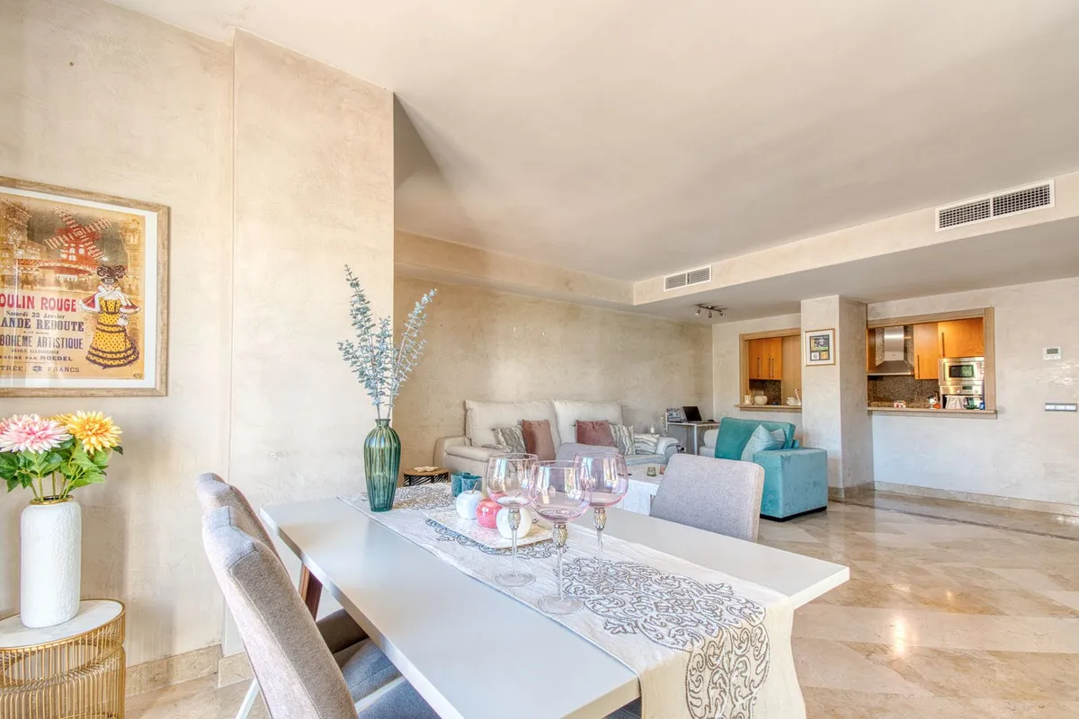 fc9d89a2-f542-4a51-880a-170298523a70