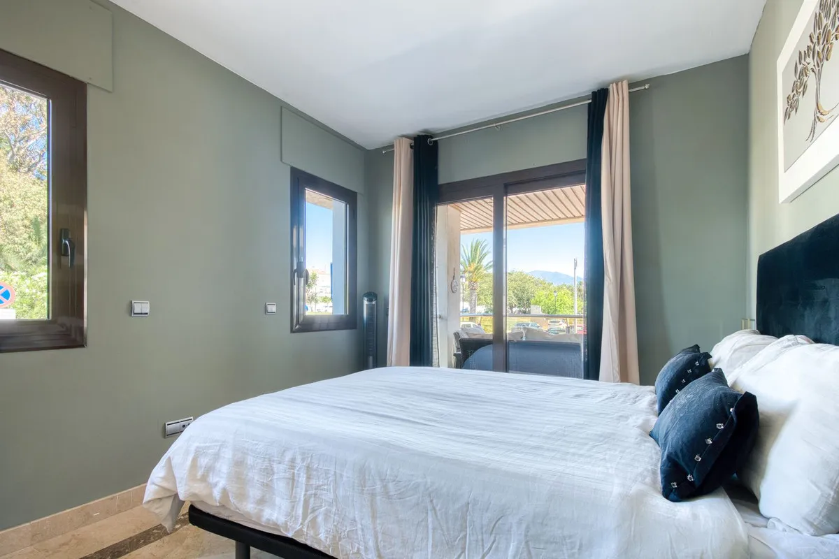 fdd86cd7-ec08-46a9-b4a3-cfcba69fdedf