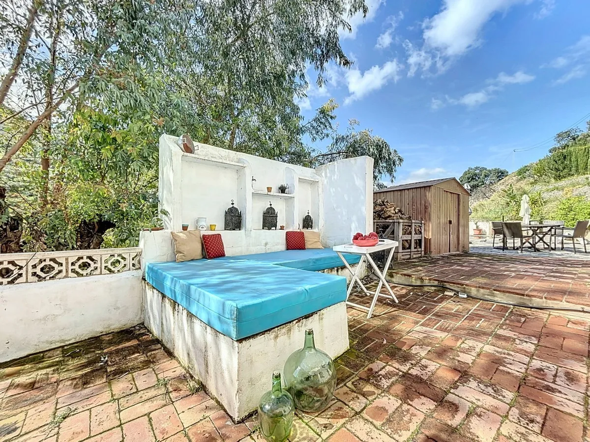 25c51302-bfa8-4559-b162-472c07caff9d