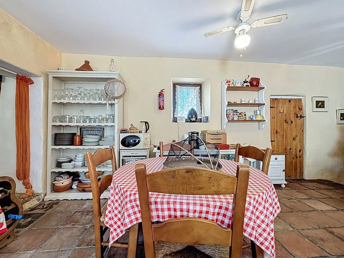 60afd104-f9ee-4340-acb6-13988224efc3