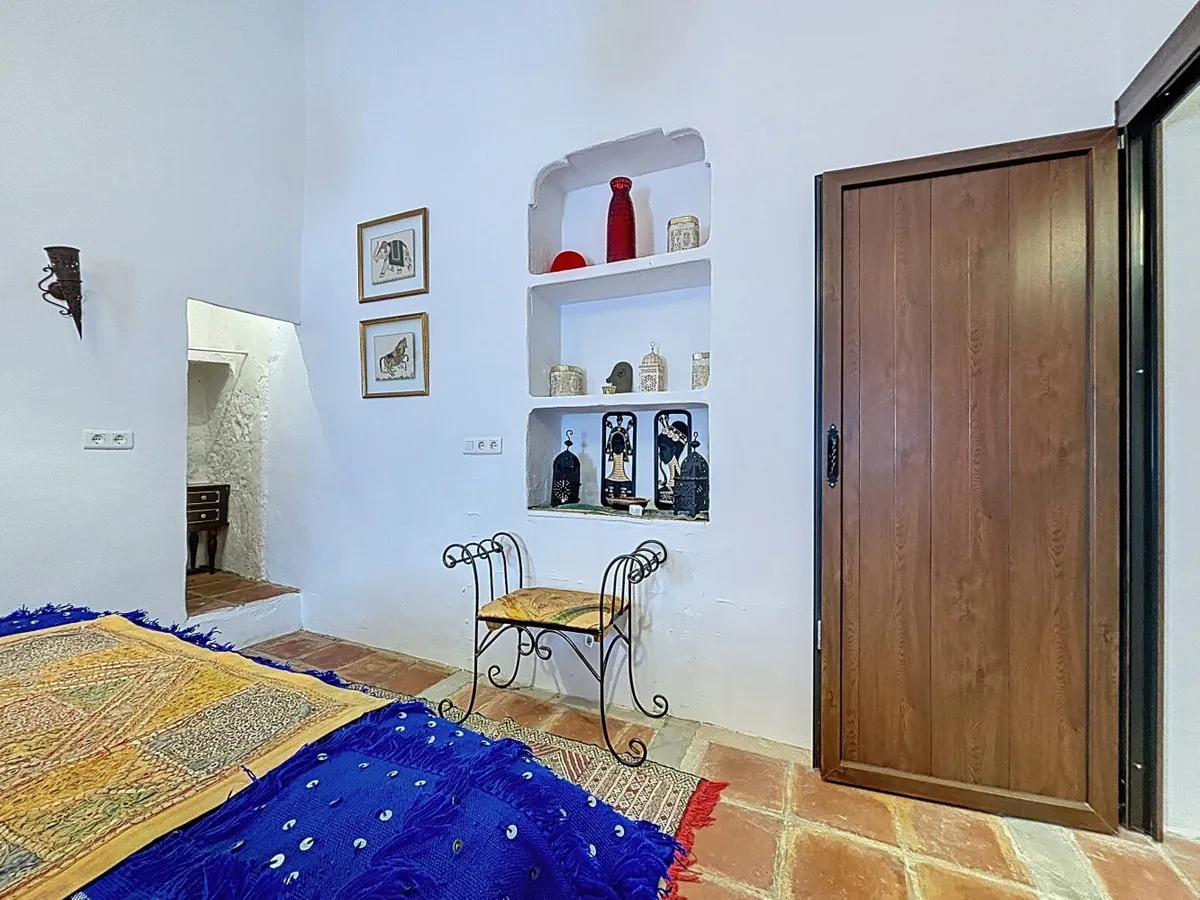 732eb6e8-ec74-4895-bc50-ef284104a643