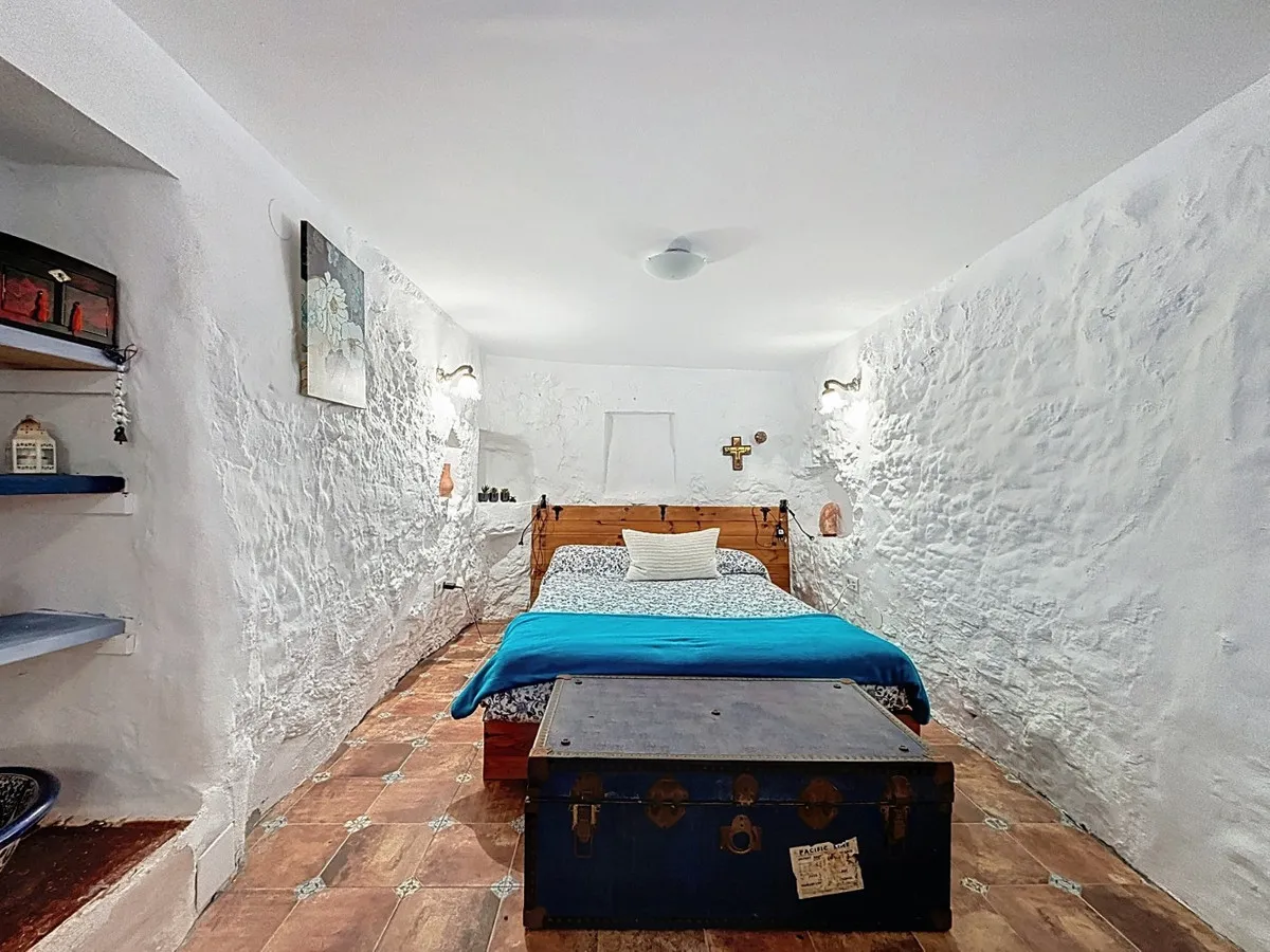 9a0a86ba-ca45-4dfe-8102-7724882c455e