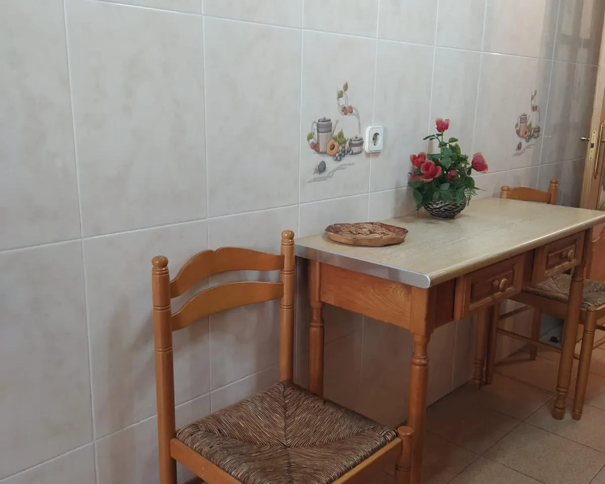 e08e6b4a-0a09-4248-b63b-038bd112b00b