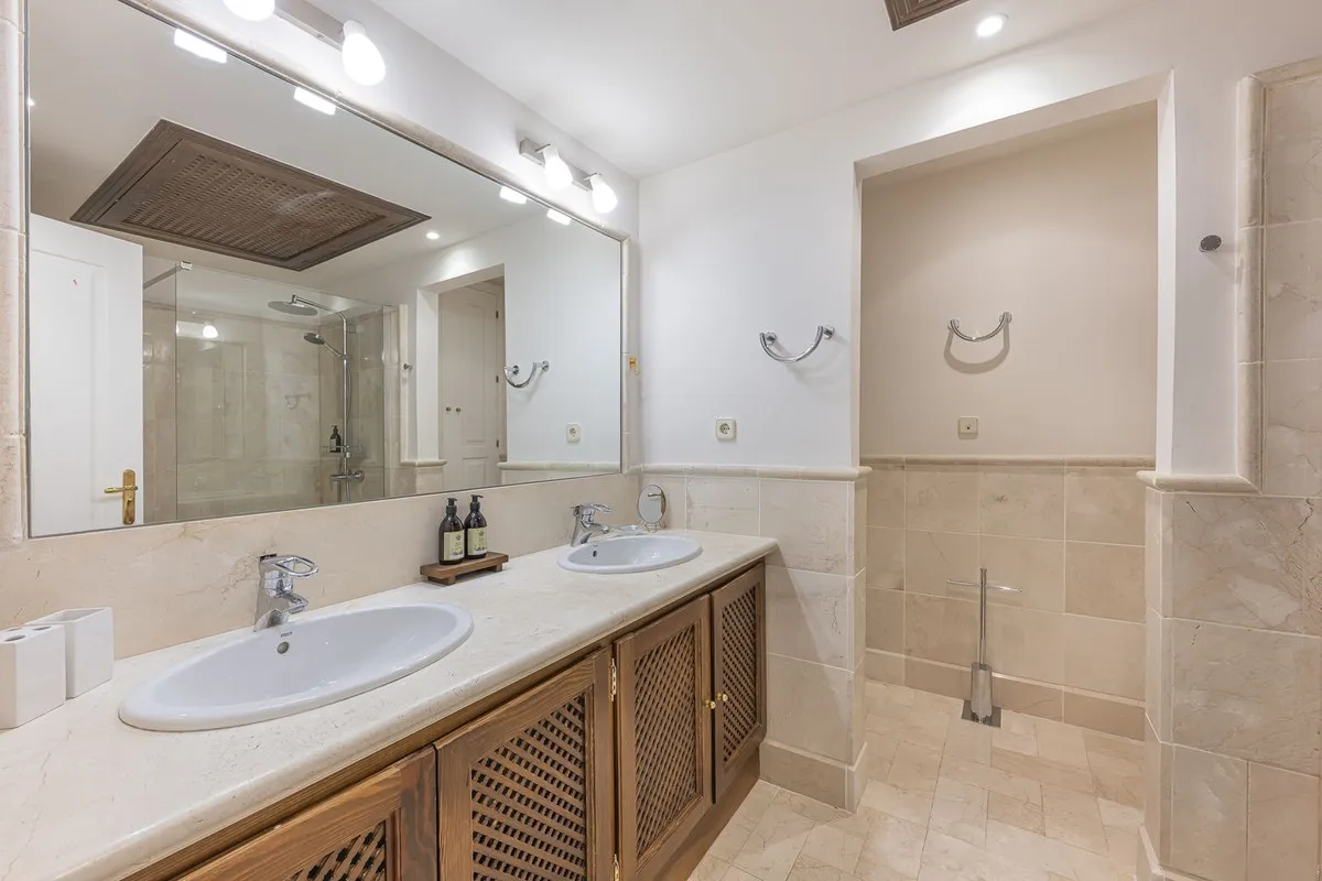 75f919e7-9c1b-431c-a193-7a2ab80327e6