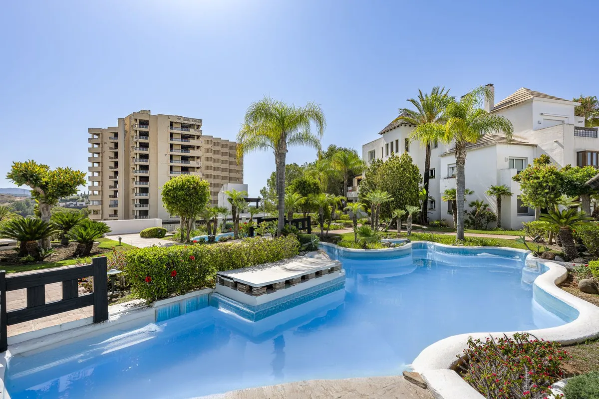 8a0db701-b02d-46cf-b539-4d3cc24480ff