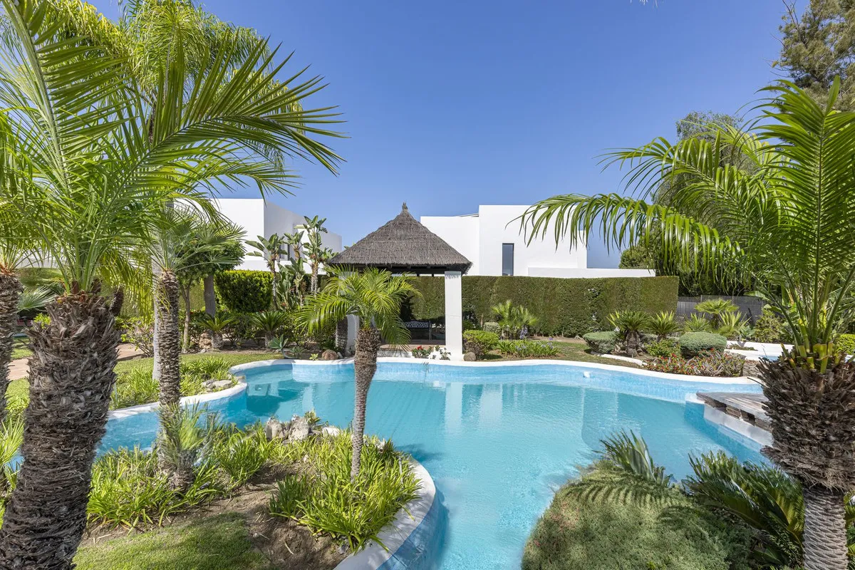 98f01ade-dbf7-4f82-9aa4-32379295a5c9