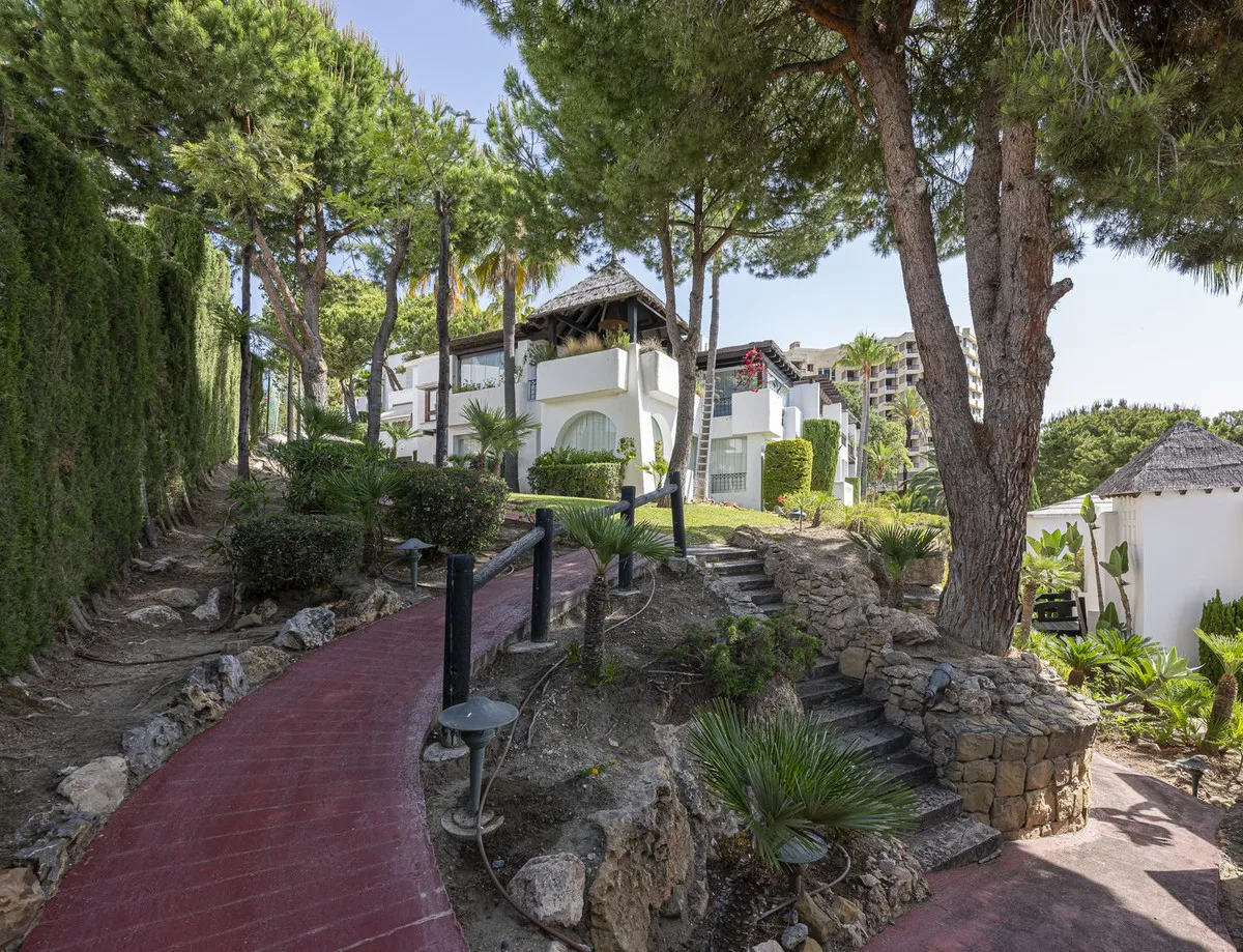 c65278c2-753e-4ee1-be48-80e6b70ec59b