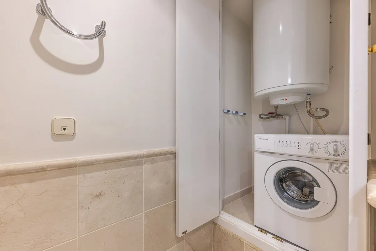 dffff5bf-eb69-41ab-8112-d773ca2d17da