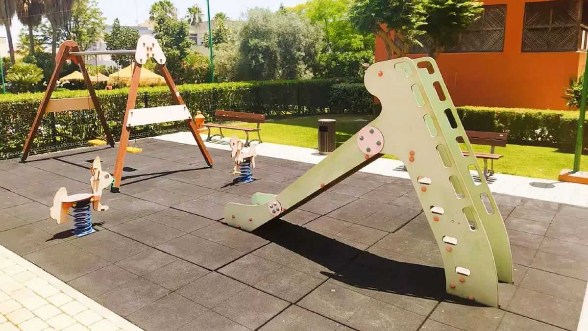 a63504a2-a2f3-47d2-886e-e0d029b7a4a8