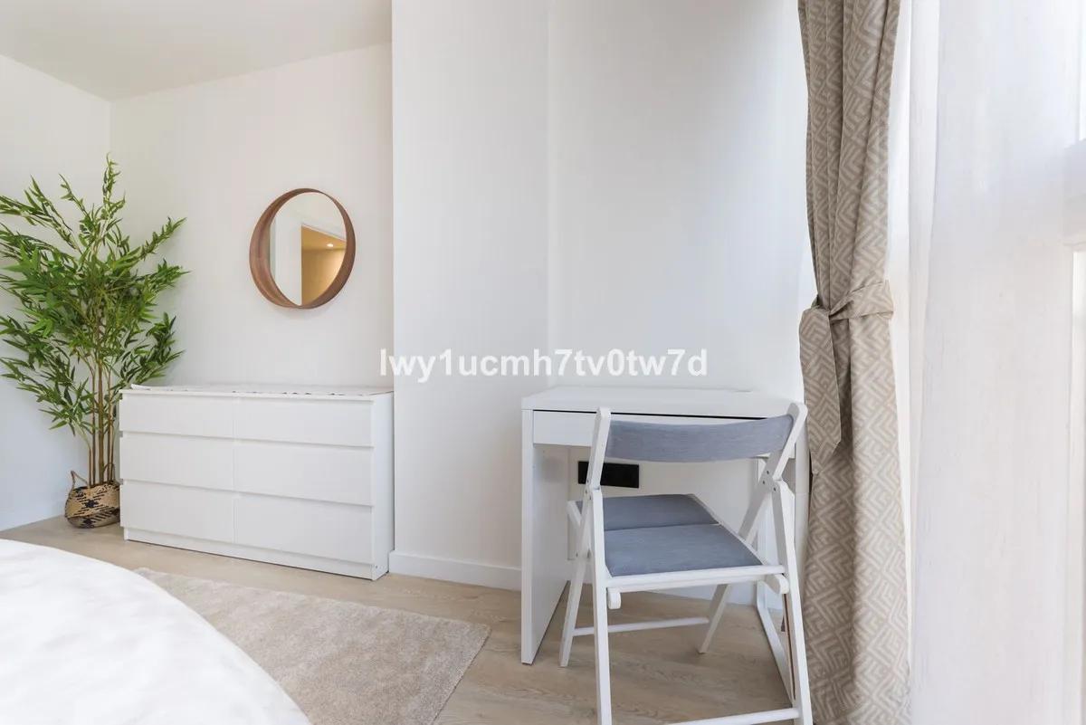 d7547d6b-49e3-4dde-8d66-d1b0b3f1859c