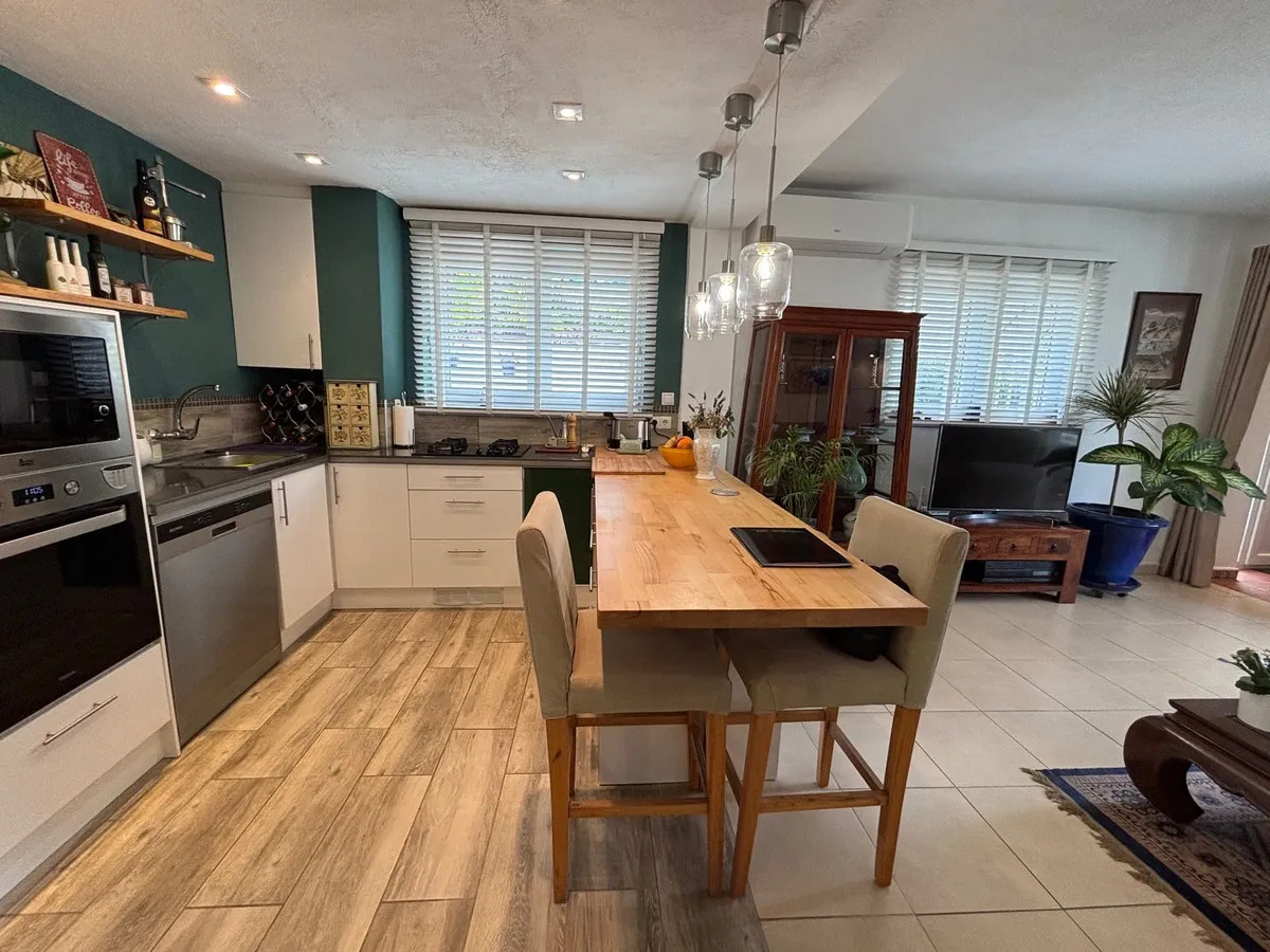 6af911fa-1c49-4b08-8b5b-7f672f153f88