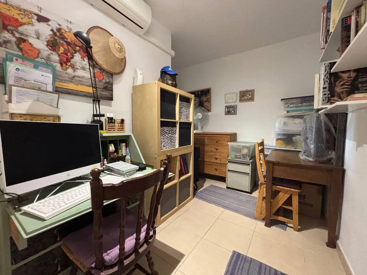 d7718957-6bd2-4949-a2f9-fa7069222767