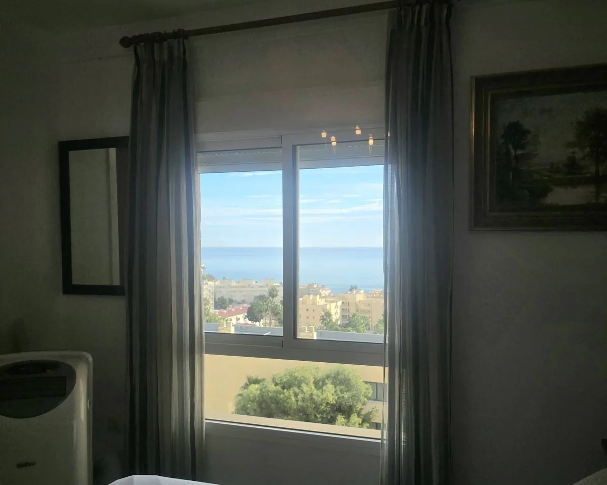 690e4e9e-d0a9-4b4b-afcc-e39bf150e3c6