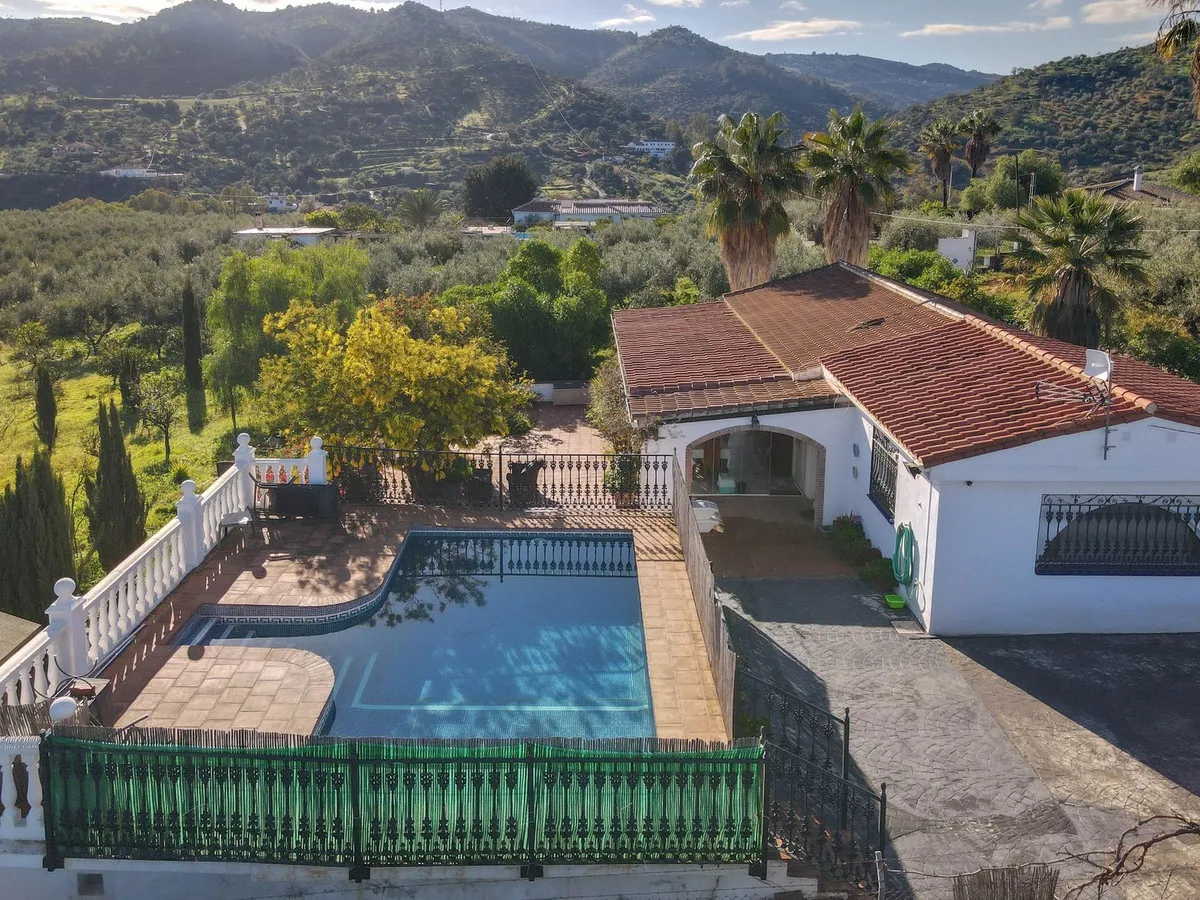 0c9daf77-4c63-4435-bc18-849c6e7235fe