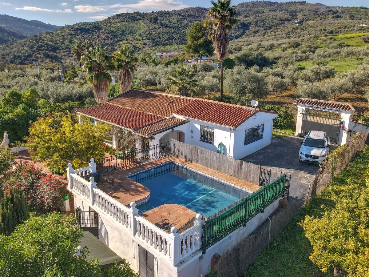 1f24d925-40ff-40bc-b718-a71907e2e742