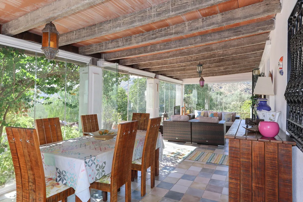 5ed4006a-a189-4710-bfb9-372d2c4ce47a