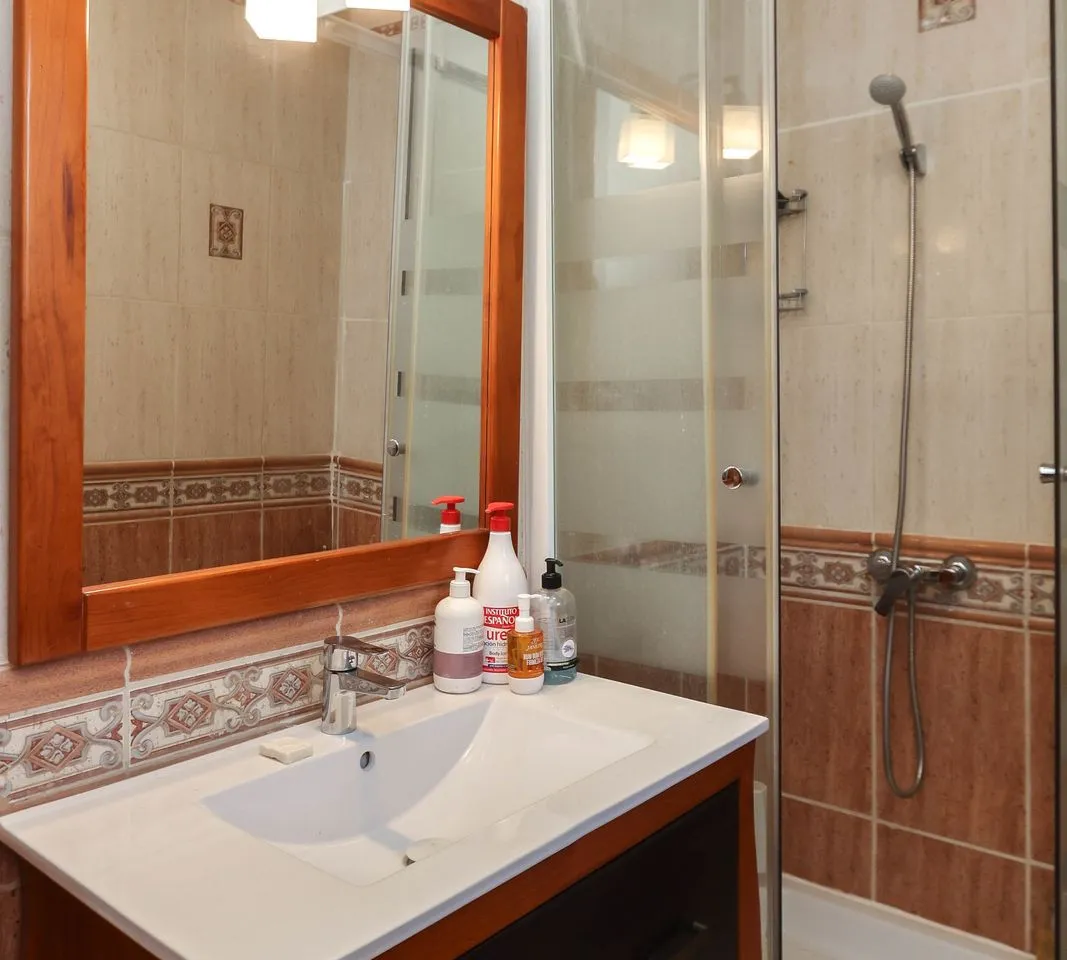 758b9804-8859-42db-823e-ab7680032826