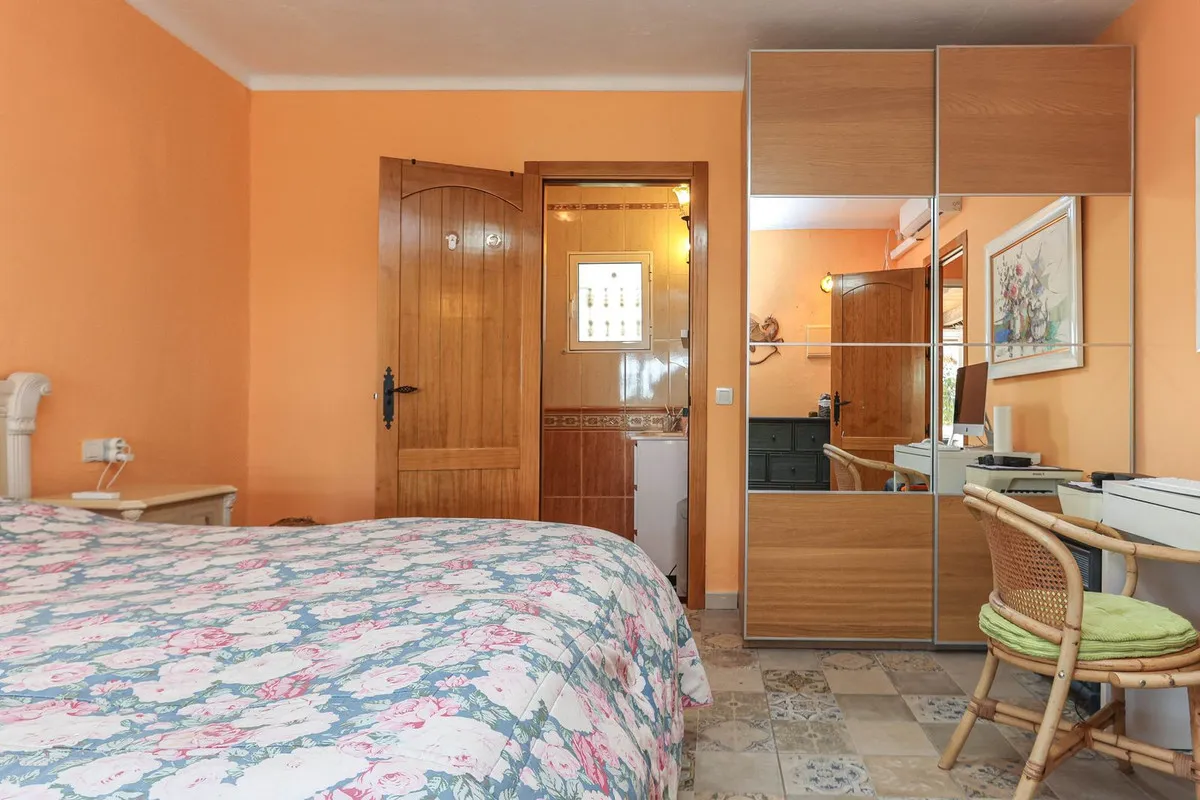 78e127ad-1985-435d-afea-51601282e8ae