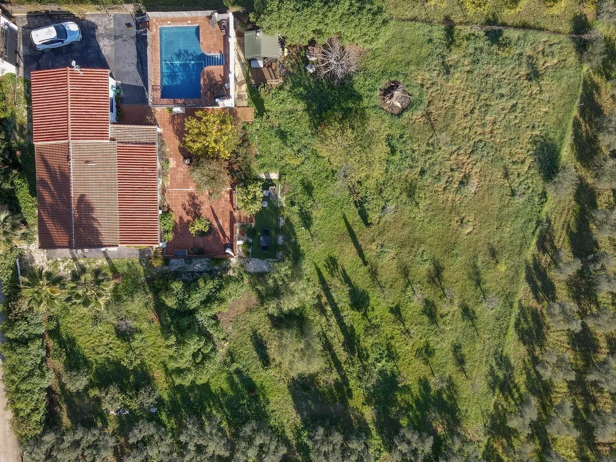 b4b41374-8388-49ac-96e4-ffa4f4be0c8b