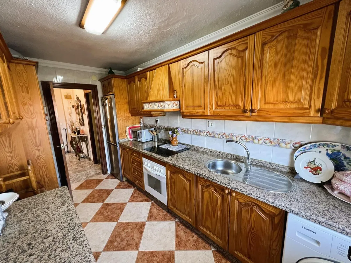 49697882-aaa9-44de-a6b7-b5d32988b50e