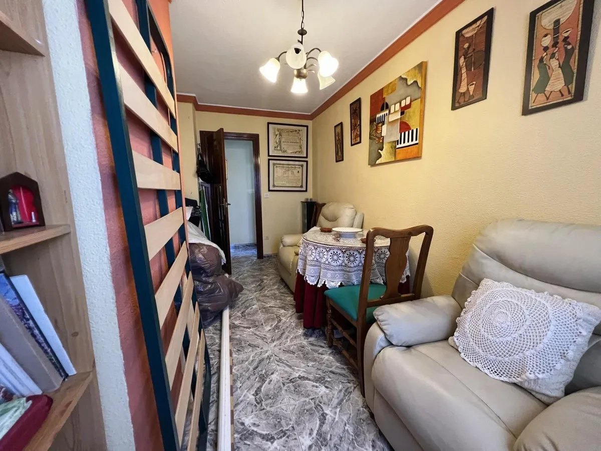 b40a99f7-9b31-4d87-b056-beed82c144f5