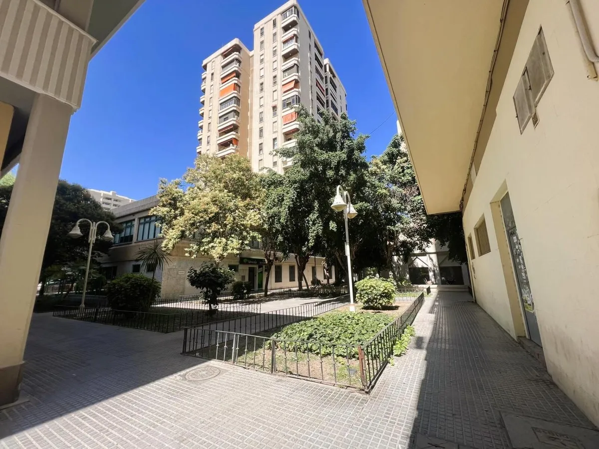 c063682f-8d5b-4829-94b3-31af7851aed6