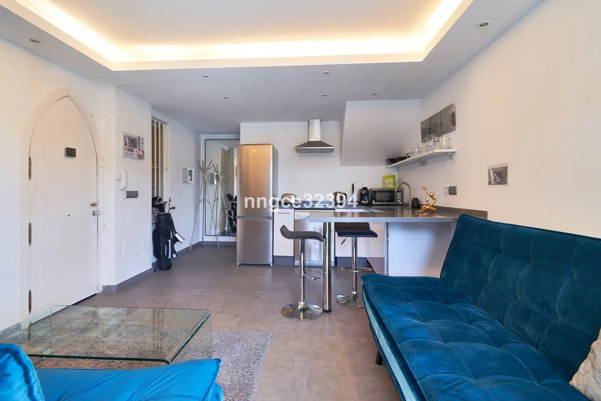 2c167387-c458-454a-8fa0-aad72f8f66a1