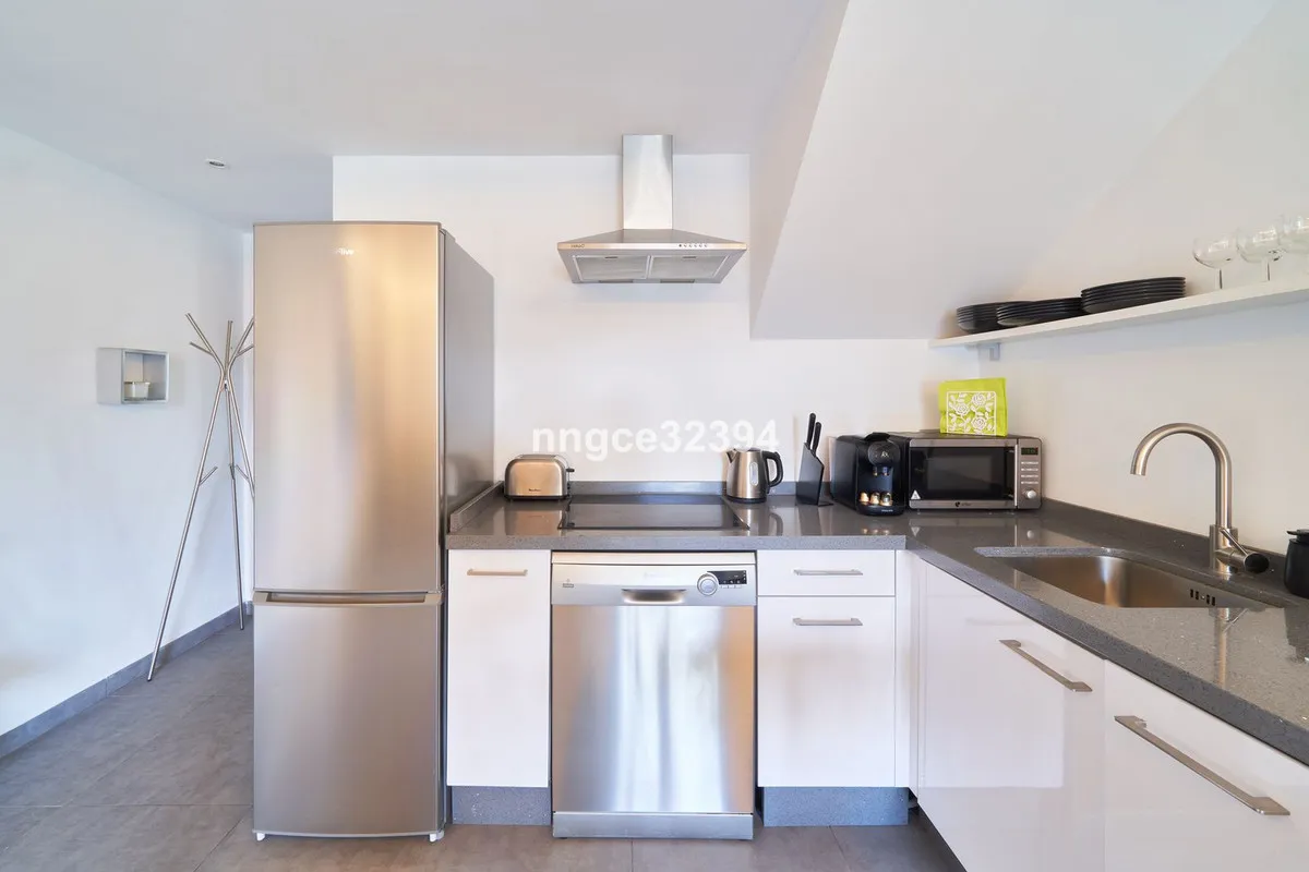 98910706-654c-455e-9911-2c5da49446fd