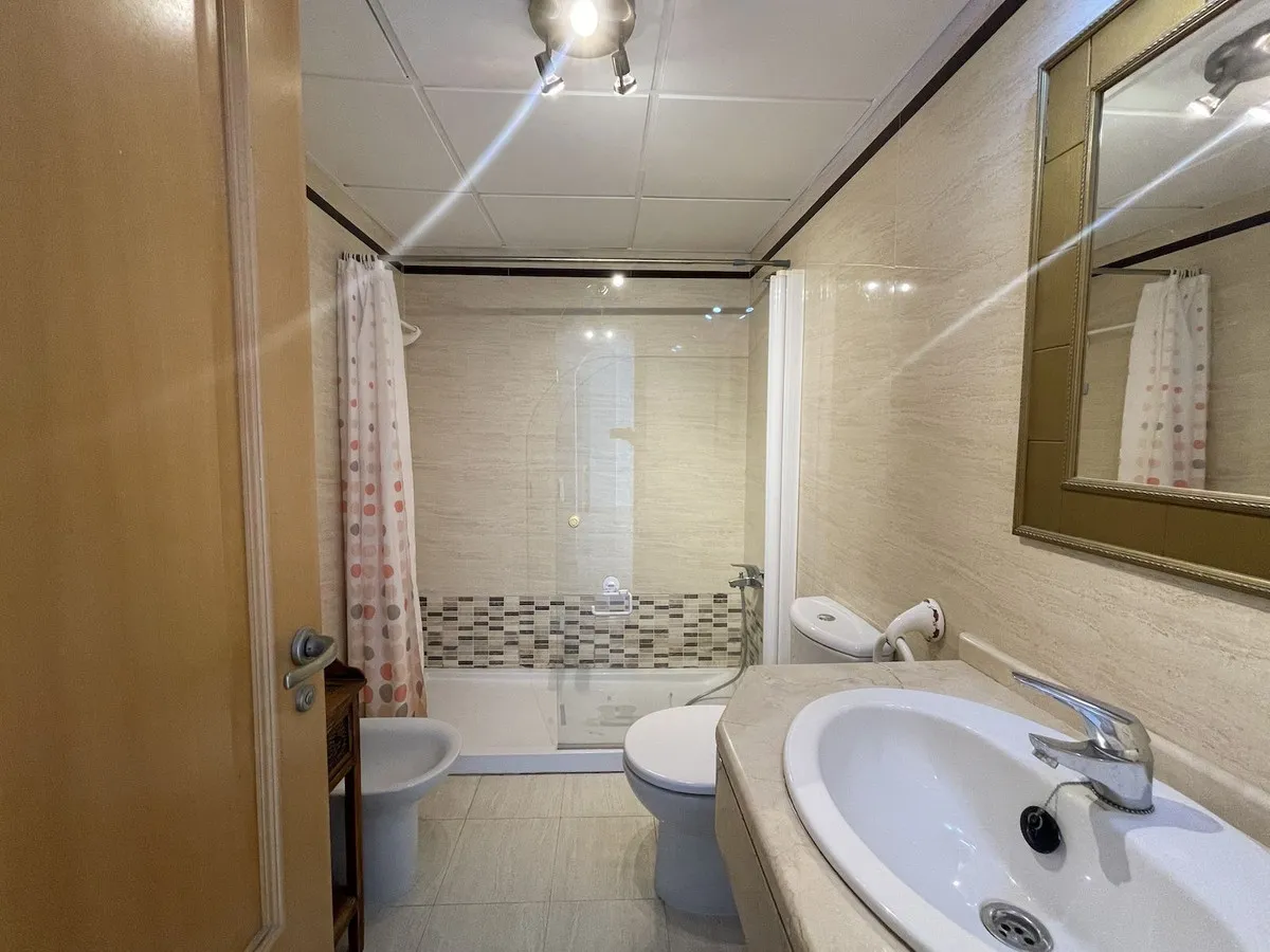 25cb15d1-257a-49b5-be40-0b9ff48e06dd