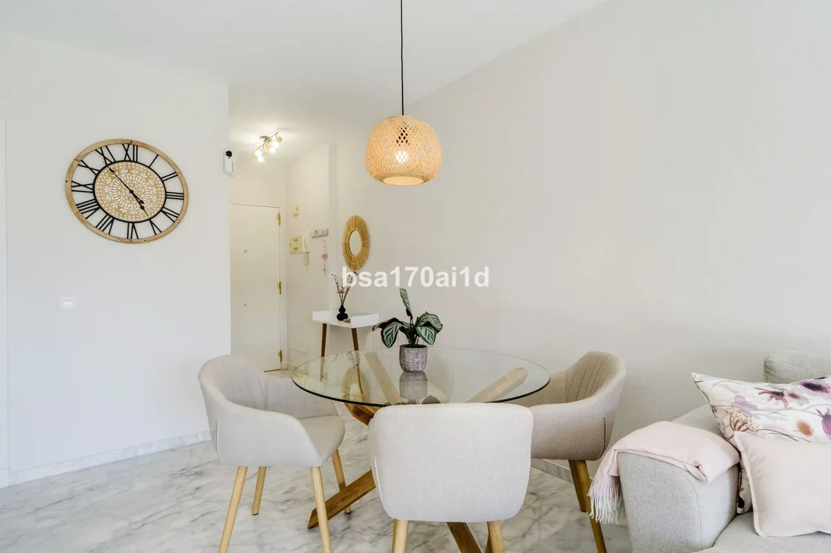 65f47942-95f2-49ef-b1d3-8a253fd56d03